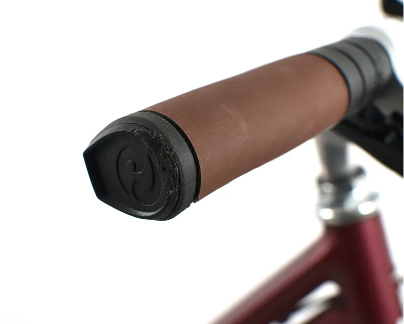 Nearly New Raleigh Pioneer Grand Tour 700c 2023 Women's Hybrid Bike -  15 inch - Burgundy-4