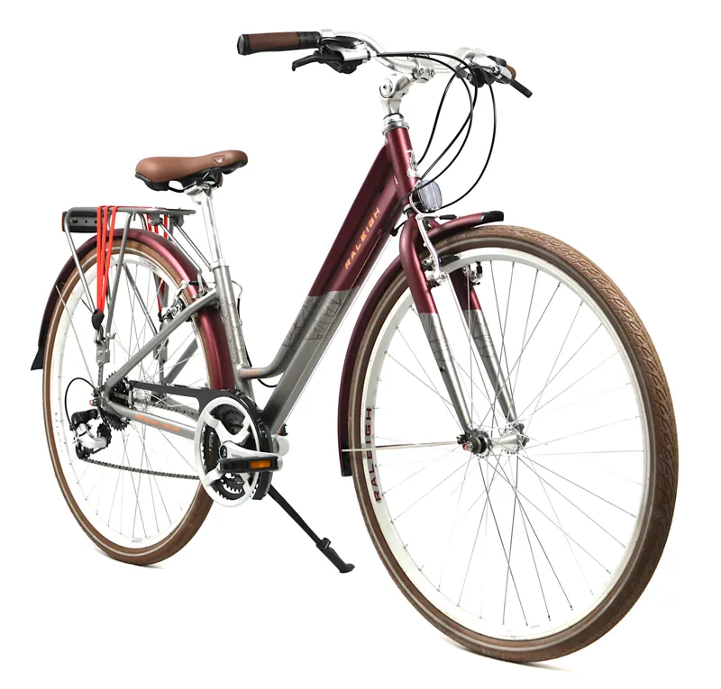 Nearly New Raleigh Pioneer Grand Tour 700c 2023 Women's Hybrid Bike -  15 inch - Burgundy-10