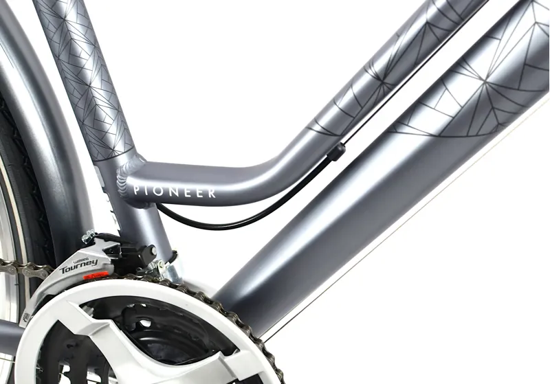 Nearly New Raleigh Pioneer Low-Step 2023 Women's Hybrid Bike - 18 inch - Grey-6