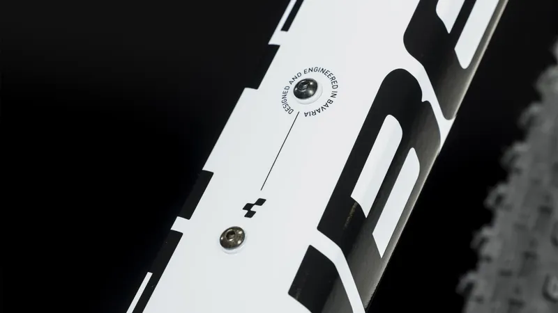 Cube Reaction C:62 Pro 29er 2024 Hardtail MTB - White/Blue/Red-3