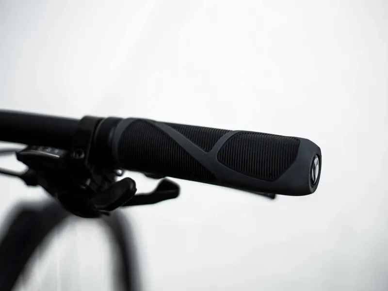 Trek Dual Sport 2 Equipped Gen 4 2022 Hybrid Bike - Trek Black-3