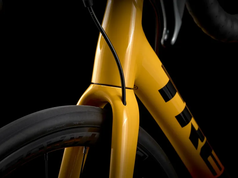 Trek Émonda ALR 4 Road Bike - Radioactive Red/Marigold Fade-3