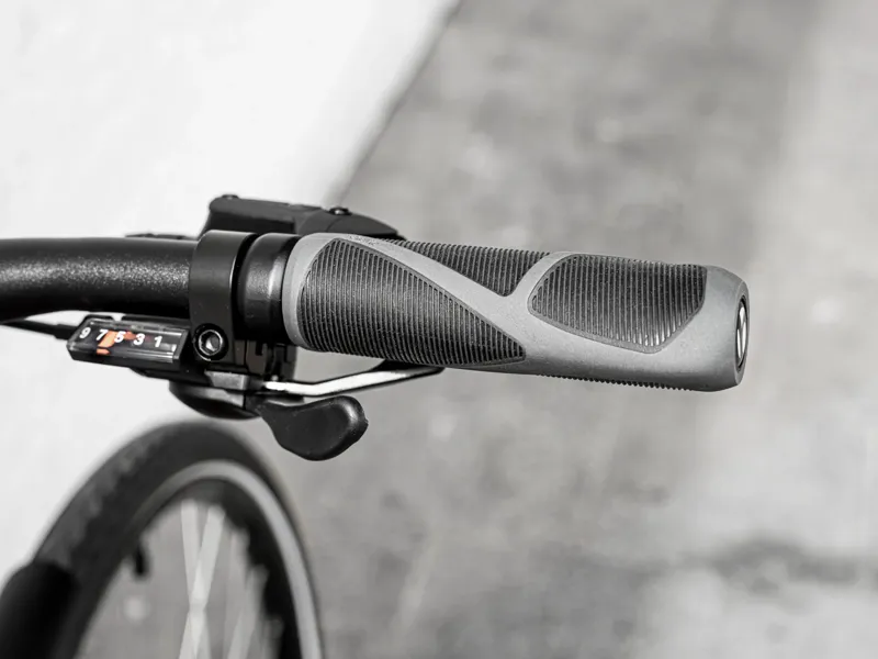 Trek FX 2 Disc Equipped Hybrid Bike - Viper Red-3