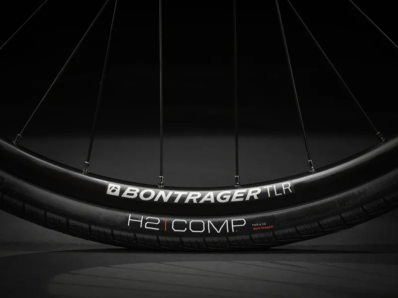 Trek FX 3 Disc Hybrid Bike - Alpine Blue/Dark Blue Fade-8