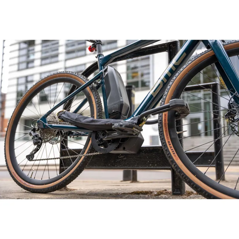 Hiplok DXXL D-Lock and Chain Combo - Black-1