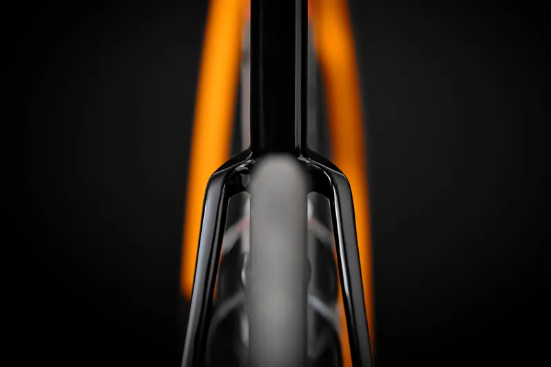 Merida Reacto Disc Team-E 2021 Road Bike - Bahrain/Maclaren-1