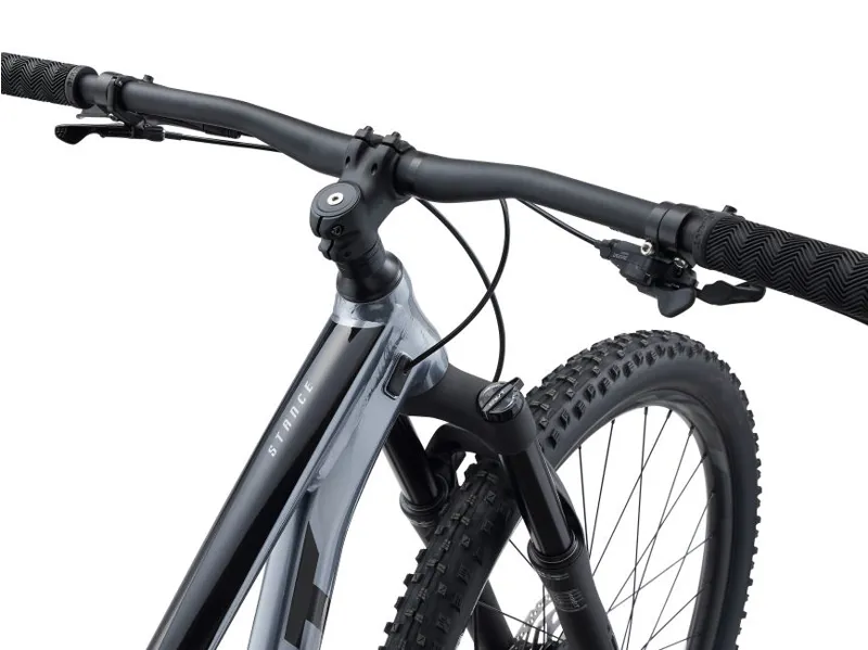 Giant Stance 29er 2 2022 Full Suspension Mountain Bike - Knight Shield-2