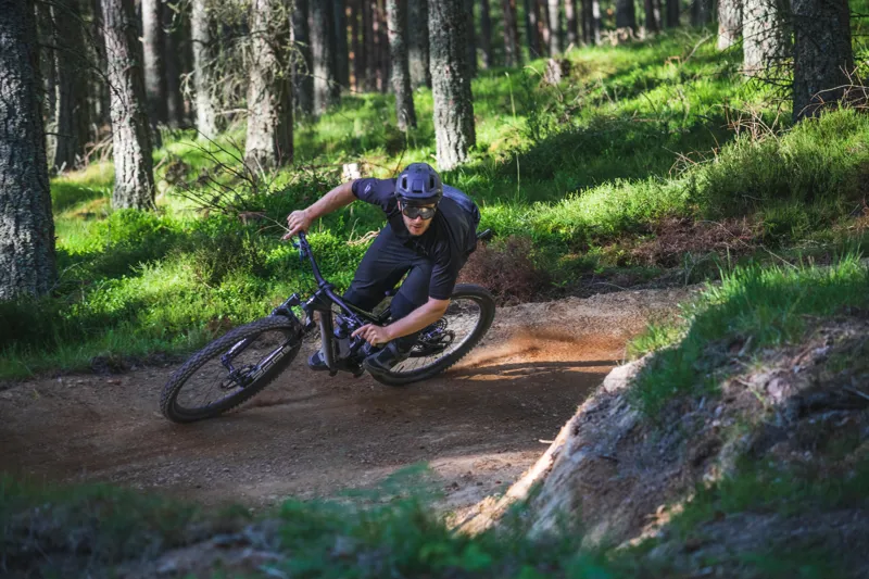 Merida One-Sixty 6000 Full Suspension Mountain Bike - Black-4