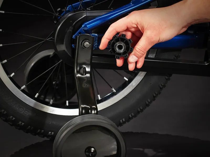 Trek Precaliber 16 Freewheel 2025 Kids Bike - Mulsanne Blue-5