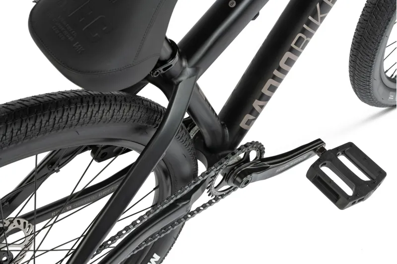 Radio Griffin Pro 2022 Jump Bike - Matt Black-9