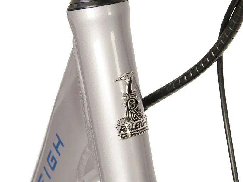 Raleigh Array Lowstep 2023 Women's Electric Hybrid Bike - Silver/Blue-6