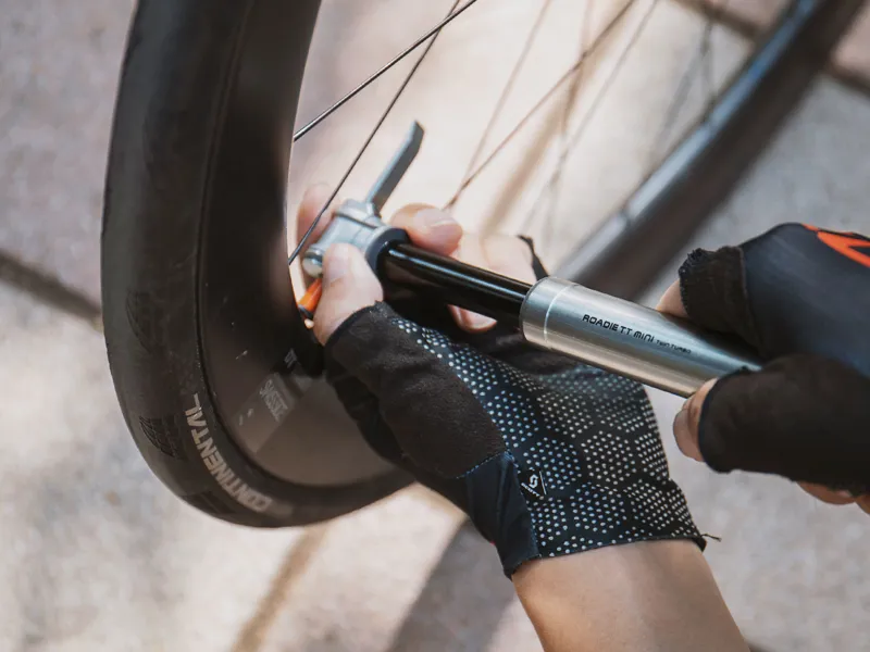 Topeak Roadie TT Mini Pump - Silver-3