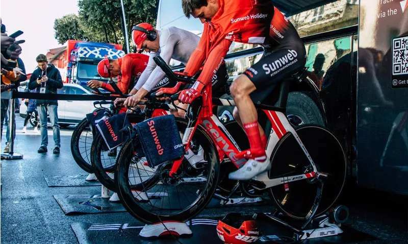 Elite Qubo Power Mag B+ Turbo Trainer - White/Red-6