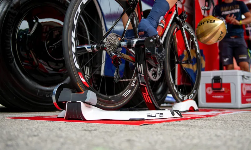 Elite Qubo Power Mag B+ Turbo Trainer - White/Red-7