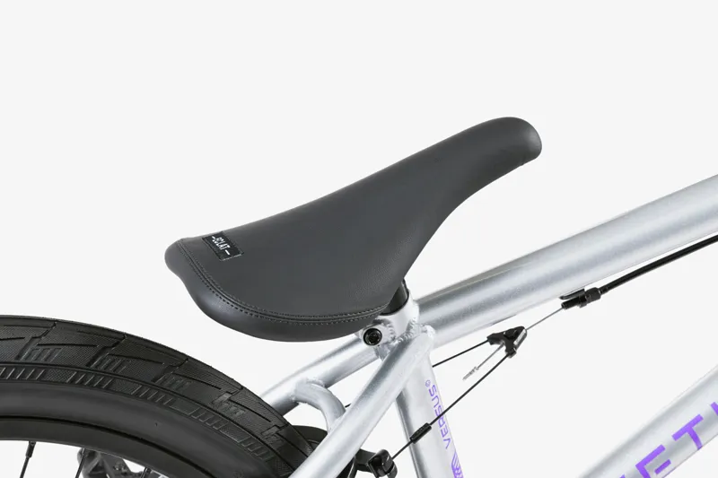 Wethepeople Versus 2021 Freestyle BMX - Hologram Silver - 20.65 TT-6