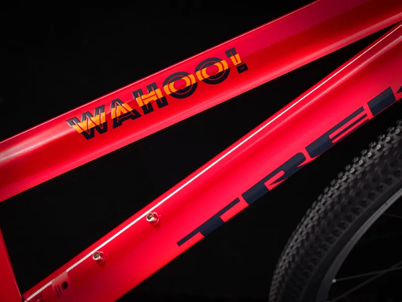 Trek Wahoo 26 2023 Kids Hybrid Bike - Viper Red-5