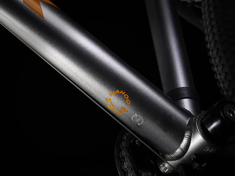 Trek Wahoo 26 2023 Kids Hybrid Bike - Anthracite-3