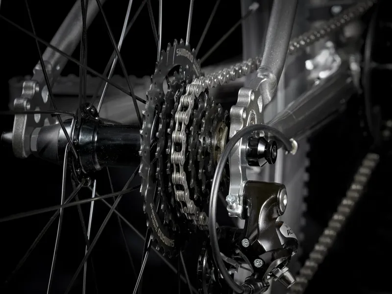 Trek Wahoo 26 2023 Kids Hybrid Bike - Anthracite-6