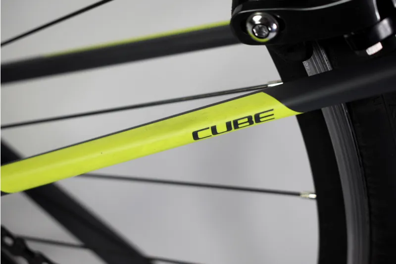 Nearly New 2020 Cube Attain Road Bike Grey/Yellow 53cm-2