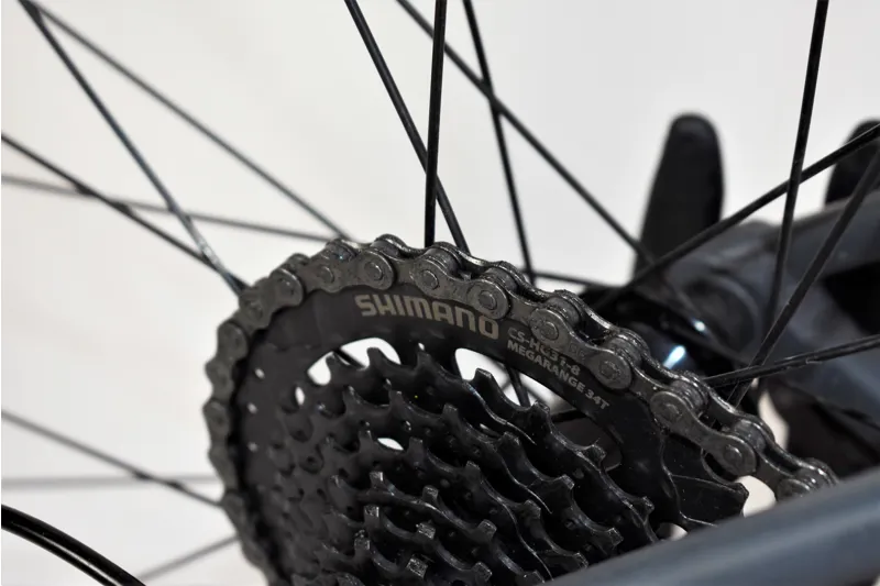 Nearly New 2020 Cube Attain Road Bike Grey/Yellow 53cm-4