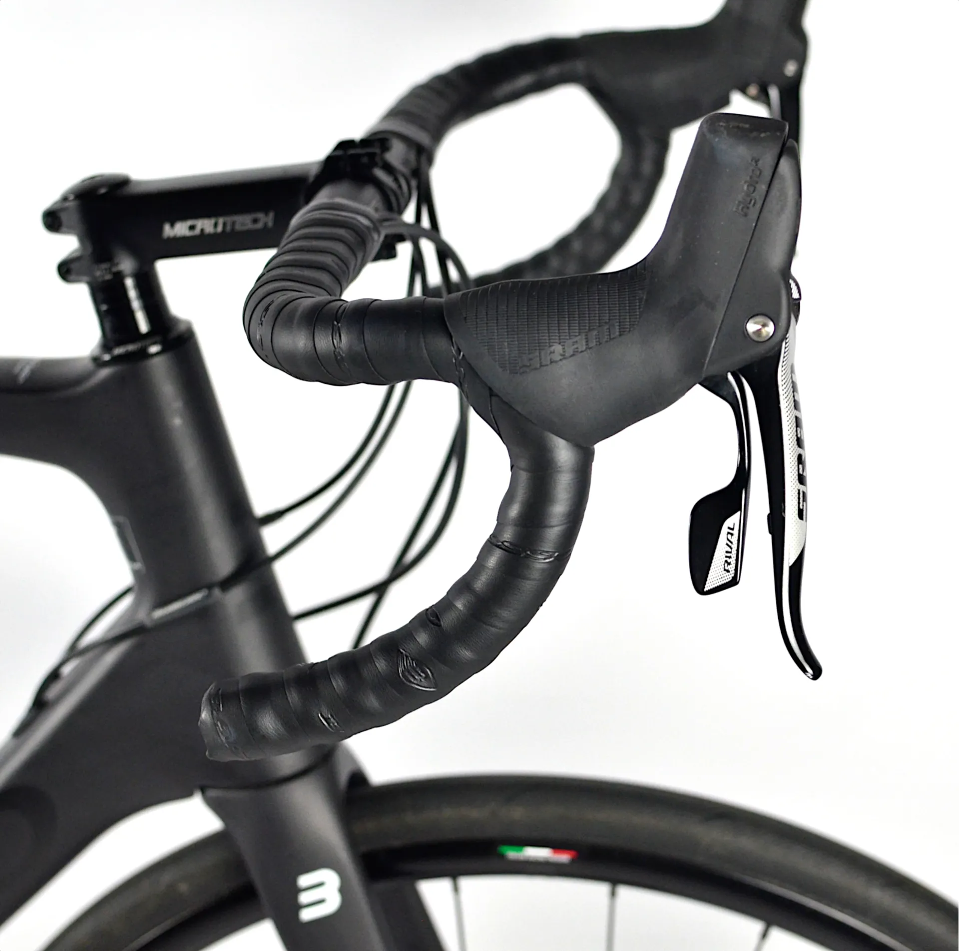 Nearly New 2021 Basso Venta Disc SRAM Rival Carbon Road Bike XL