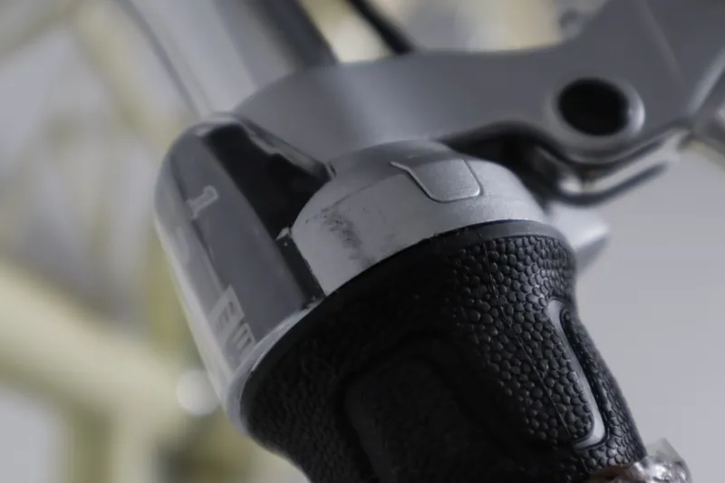 Nearly New 2018 Raleigh Fern Ladies Comfort Bike - 17inch - Cream-6