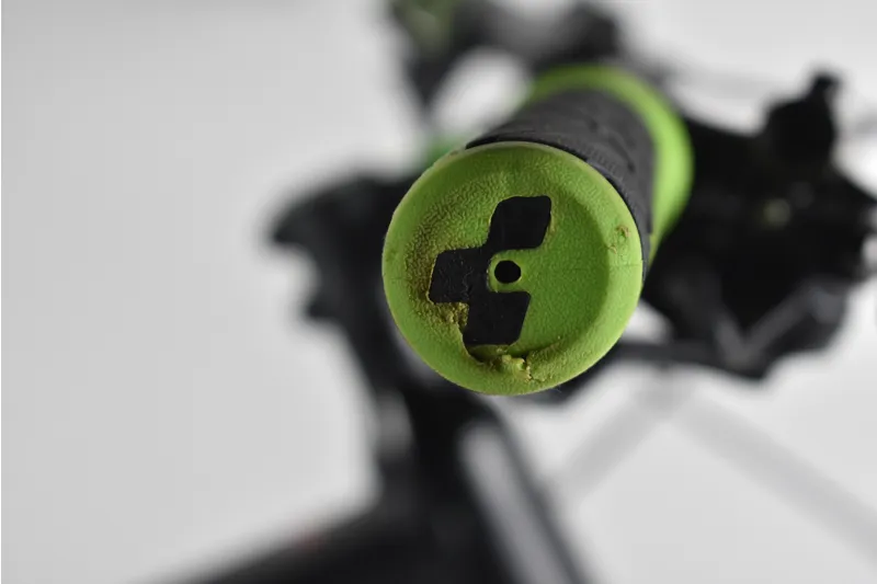 Ex-RoadShow 2019 Cube Acid Eagle 27.5 18inch Hardtail Mountain Bike-8