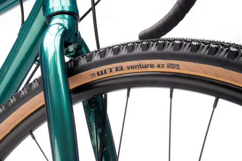 Kona Rove AL 650 2021 Gravel Road Bike - Gloss Canyon Green-4