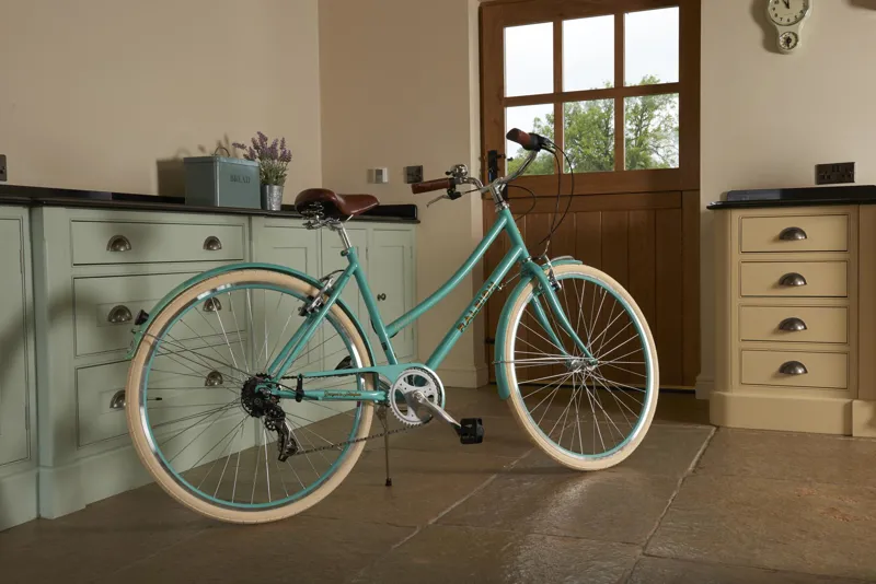 Raleigh Caprice Womens 2019 Hybrid Bike - Mint-9