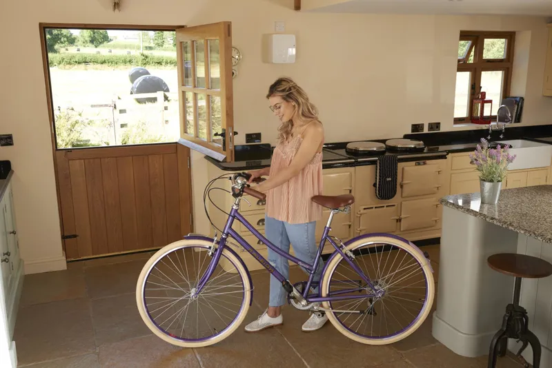 Raleigh Caprice Womens 2019 Hybrid Bike - Purple-10