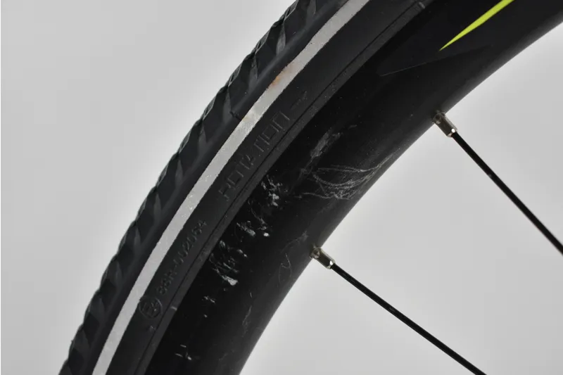 Ex-Roadshow 2019 Specialized CrossTrail Sport Mens Hybrid Bike - Med-2