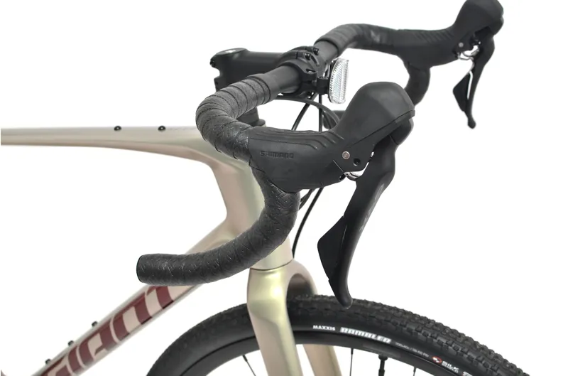 Nearly New Giant Revolt Advanced 2 2024 Carbon Gravel Road Bike - Medium/Large - Golden Haze-5