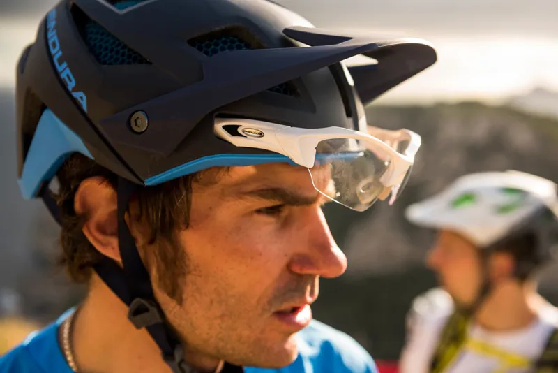 endura mountain bike helmet