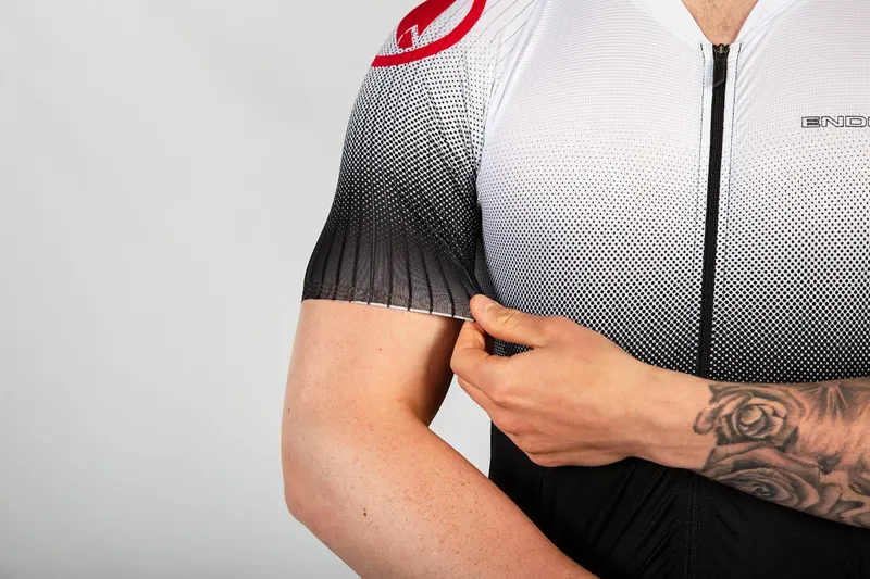 Endura QDC Tri Suit - Black-3