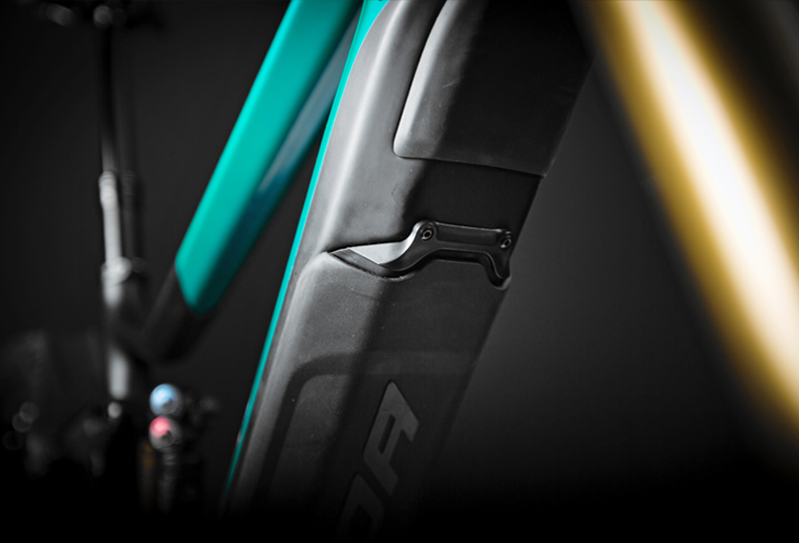 Merida eOne-Sixty 10k 2020 Electric MTB Bike - Candy Teal/Black-6