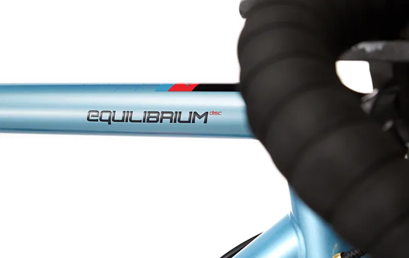 Genesis Equilibrium Disc 20 2018 Road Bike - Blue Newton-4