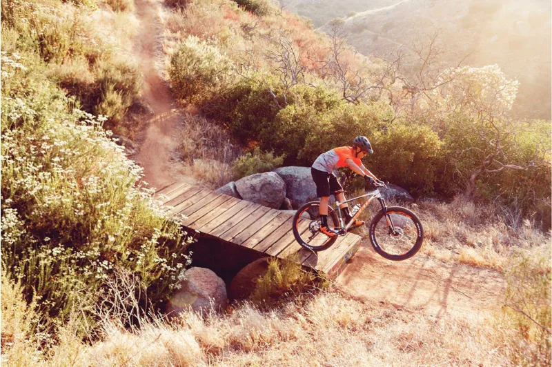 Giant Fathom 1 27.5+ 2019 Hardtail Mountain Bike - Silver-2