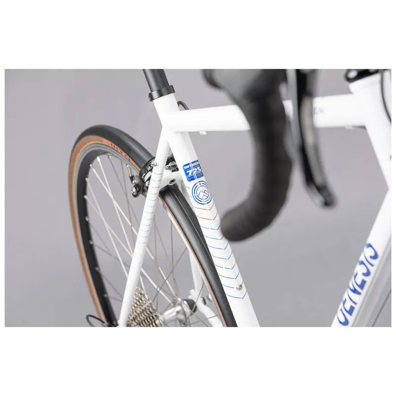 Genesis Equilibrium Endurance Road Bike - White-6