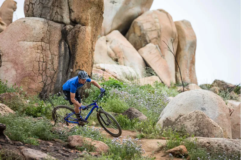 GT Aggressor Expert 27.5/29er 2020 Hardtail Mountain Bike - Blue-3