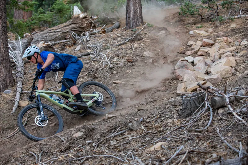 GT Force Carbon Expert 27.5 2020 Full Suspension MTB - Moss Green-6