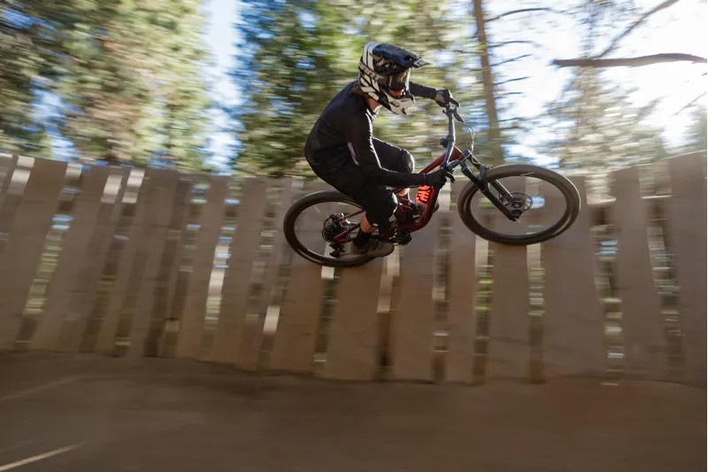 Giant Reign 29 SX 2020 Full Suspension Mountain Bike - Red-9