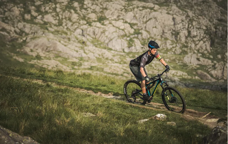 Saracen Kili Flyer Elite 27.5 inch 2018 Full Suspension MTB - Black-11