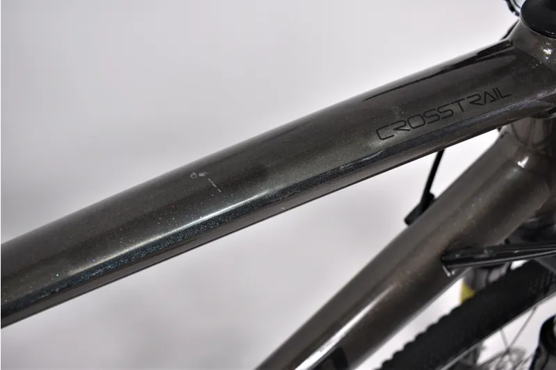 Ex-Roadshow 2019 Specialized Crosstrail Sport Hybrid Bike - Large-1