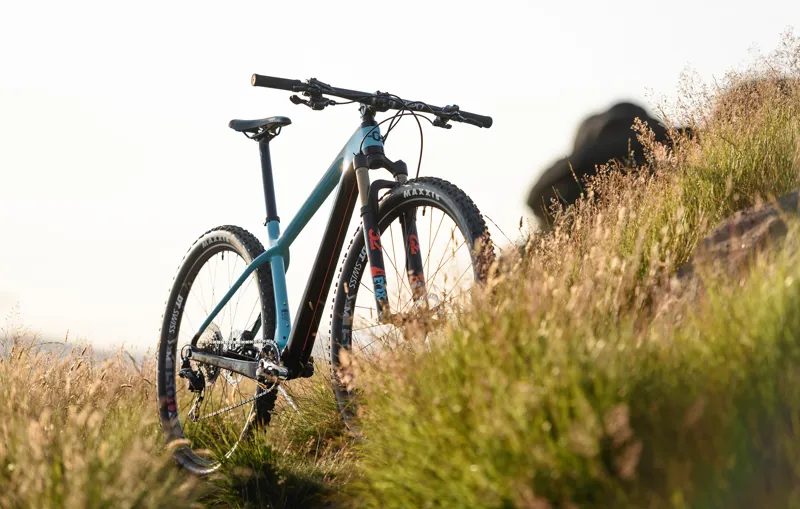 Genesis Mantle 30 29er 2018 Hardtail Mountain Bike - Oooooh Blue-6