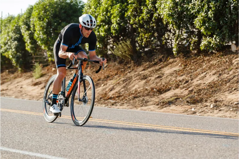 Giant Propel Advanced Pro Disc 2019 Road Bike - Carbon/Neon Orange-1