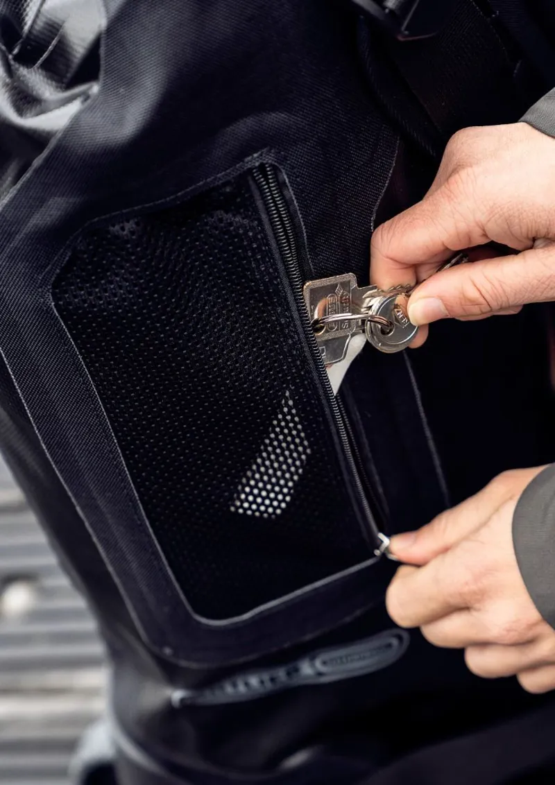 Ortlieb Duffle RG Holdall - 34 Litre - Black-9