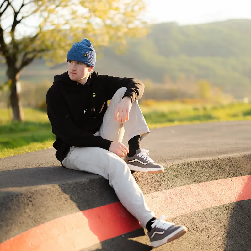 Burgtec Smuggler's Beanie Hat - Blue Speckle-4