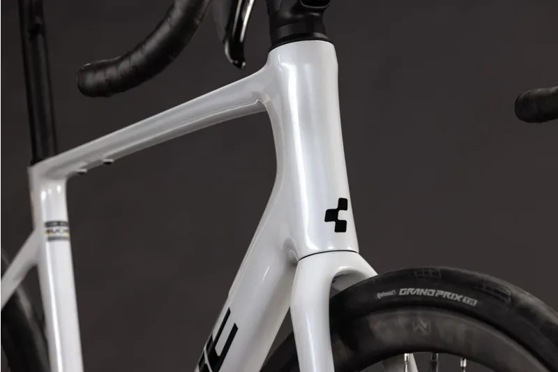 Cube Attain C 62 SLX 2027 Carbon Endurance Road Bike - Metallic White-6