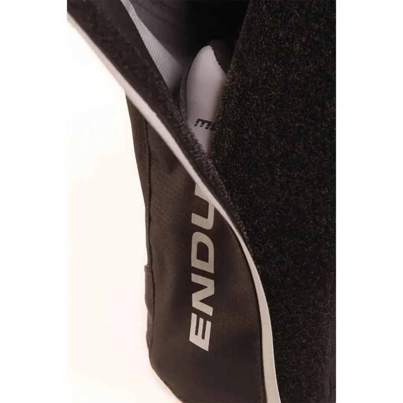 Endura WP Gaiter Waterproof Overshoes - Black - Medium-1