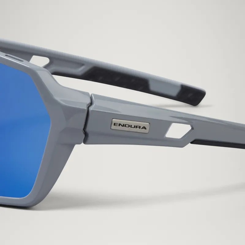 Endura SingleTrack Cycling Sunglasses - Dreich Grey-2